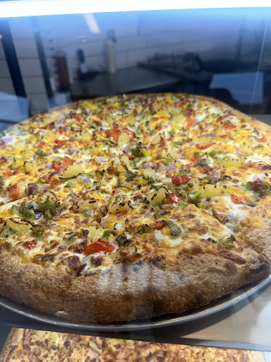 Photo of Happy Slice Pizza (Airport) - 5538 Airport Way #103, Kelowna, BC V1V 1S1